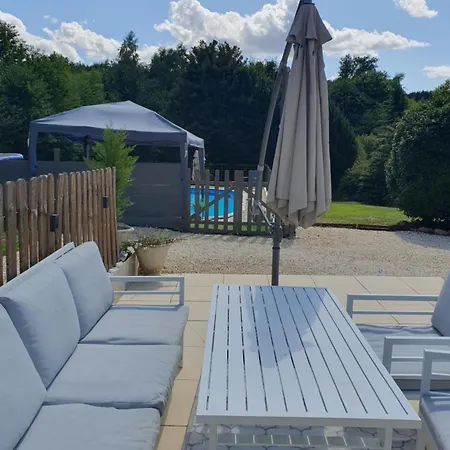 Rosemarie's Den * Saint-Saud-Lacoussiere