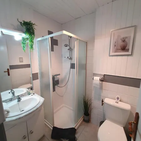 Rosemarie's Den Ferienhaus Saint-Saud-Lacoussière